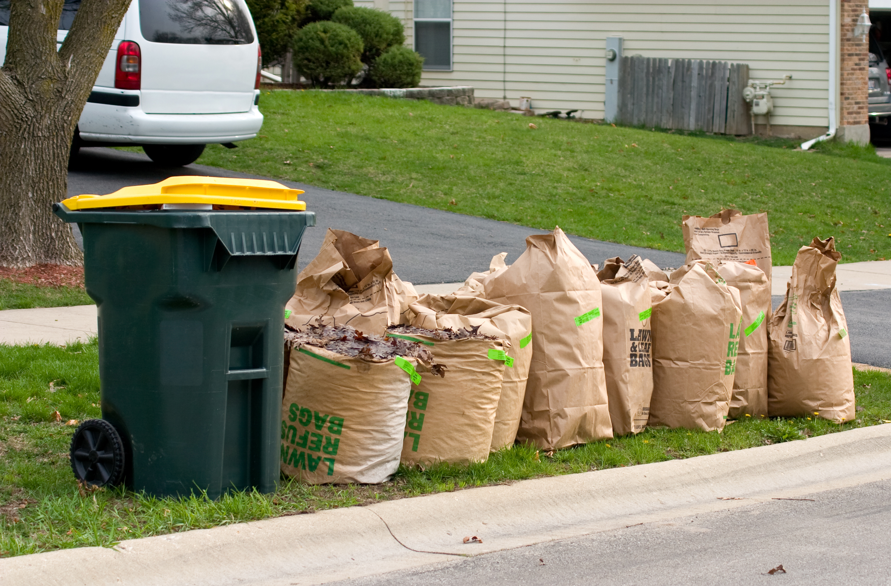 Baltimore County Will Only Pick Up Paper Bags For Yard Waste Next Year